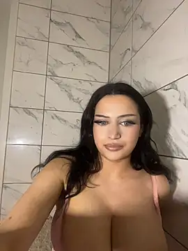 EmiliaPetrova online show from 07/13/26, 12:02
