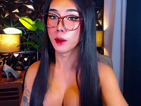YourBabyGirlExists online show from 12/21/24, 04:14
