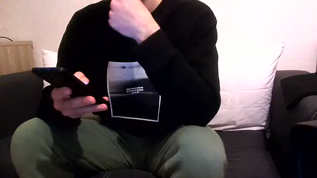 Snapshot of HotAlex500 chatting on 01/18/25, 05:59 HotAlex500 online show from 01/18/25, 05:59