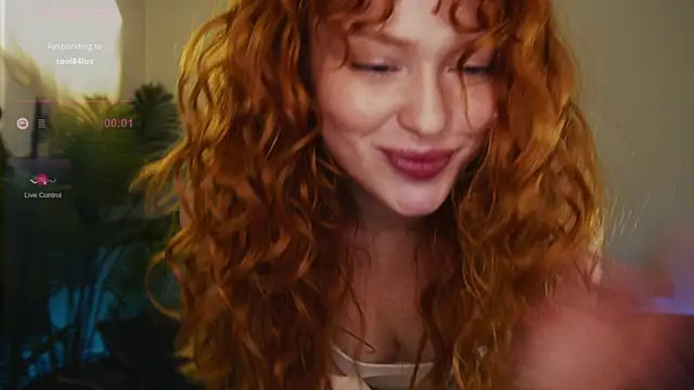 Snapshot of Born_to_Loveee chatting on 11/11/25, 01:11 Born to Loveee online show from 11/11/25, 01:11