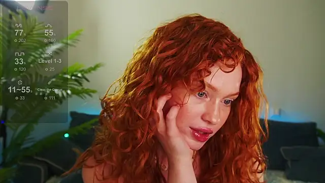 Snapshot of Born_to_Loveee chatting on 11/18/25, 12:31 Born to Loveee online show from 11/18/25, 12:31