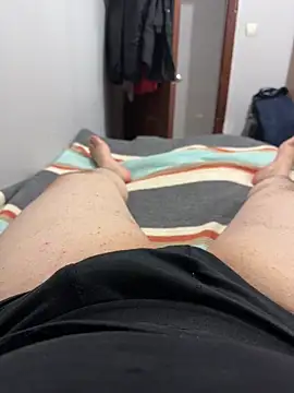 Snapshot of S2kicibey06 chatting on 02/11/25, 10:28 S2kicibey06 online show from 02/11/25, 10:28