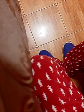 feet toes online show from 10/22/25, 04:24