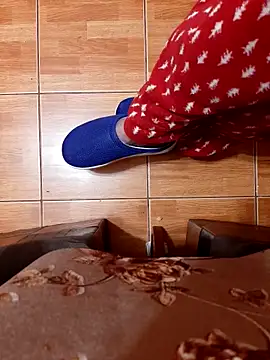 feet toes online show from 10/23/25, 04:23