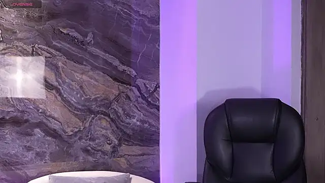 MadelineFox online show from 09/30/25, 09:47