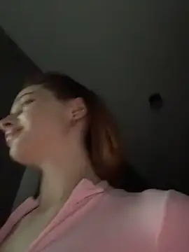 Snapshot of Camilla_Railian chatting on 09/29/25, 12:21 Camilla Railian online show from 09/29/25, 12:21