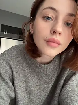 Snapshot of Camilla_Railian chatting on 10/06/25, 10:02 Camilla Railian online show from 10/06/25, 10:02