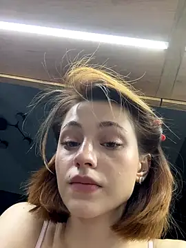 Snapshot of Camilla_Railian chatting on 10/10/25, 04:06 Camilla Railian online show from 10/10/25, 04:06