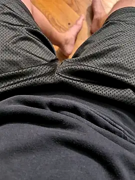 Snapshot of MrandMrsHaze chatting on 11/07/25, 11:27 MrandMrsHaze online show from 11/07/25, 11:27