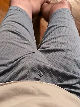 Snapshot of MrandMrsHaze chatting on 11/16/25, 05:02 MrandMrsHaze online show from 11/16/25, 05:02