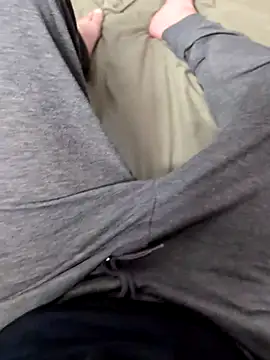 Snapshot of MrandMrsHaze chatting on 11/16/25, 08:14 MrandMrsHaze online show from 11/16/25, 08:14