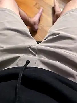 Snapshot of MrandMrsHaze chatting on 11/18/25, 03:12 MrandMrsHaze online show from 11/18/25, 03:12