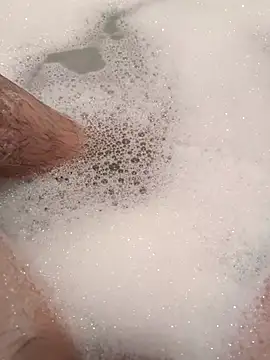 Snapshot of MrandMrsHaze chatting on 11/22/25, 05:39 MrandMrsHaze online show from 11/22/25, 05:39