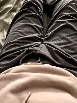 Snapshot of MrandMrsHaze chatting on 11/27/25, 11:07 MrandMrsHaze online show from 11/27/25, 11:07