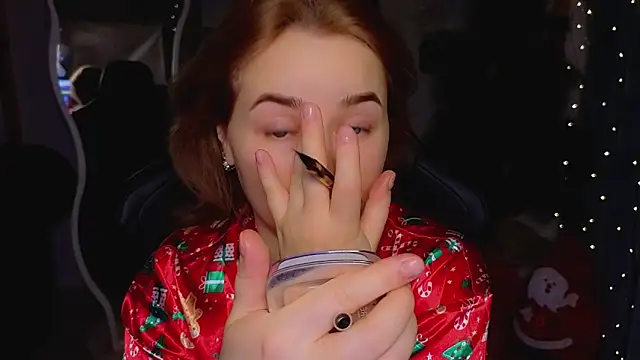 Mira Mermayd online show from 12/05/25, 01:14