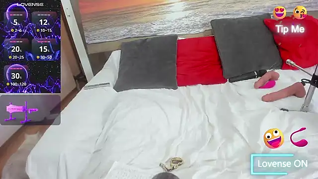 Snapshot of wildangeloflove chatting on 01/11/25, 12:29 wildangeloflove online show from 01/11/25, 12:29