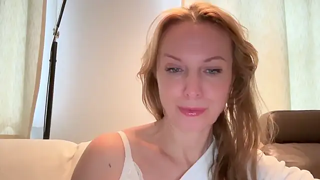 RachellAmazing online show from 01/21/25, 01:22