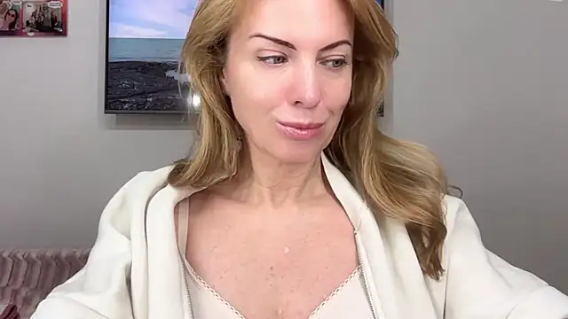 RachellAmazing online show from 02/01/25, 06:21