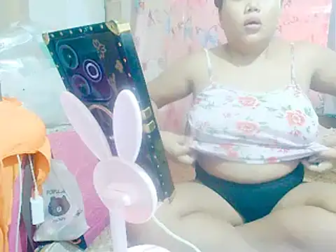 SweetNaughtyAss23 online show from 01/01/25, 04:18