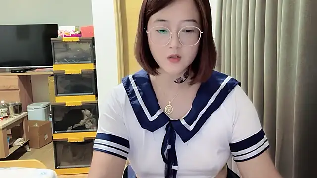 Snapshot of Tw_Angellovers chatting on 10/10/25, 02:16 Tw Angellovers online show from 10/10/25, 02:16