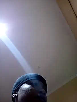 Snapshot of tokyohorny69 chatting on 11/19/25, 01:33 tokyohorny69 online show from 11/19/25, 01:33