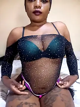 Snapshot of tokyohorny69 chatting on 11/20/25, 10:31 tokyohorny69 online show from 11/20/25, 10:31