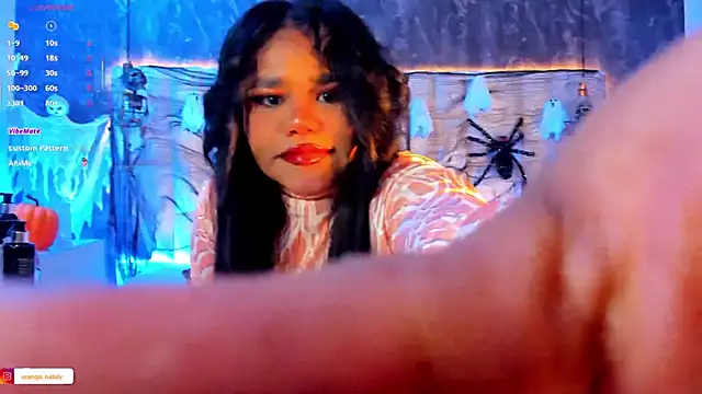 Snapshot of Sharik_Mackay chatting on 10/19/25, 11:00 Sharik Mackay online show from 10/19/25, 11:00