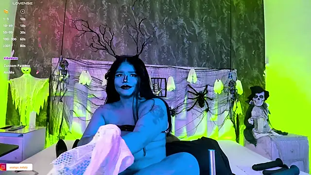 Snapshot of Sharik_Mackay chatting on 10/28/25, 10:52 Sharik Mackay online show from 10/28/25, 10:52