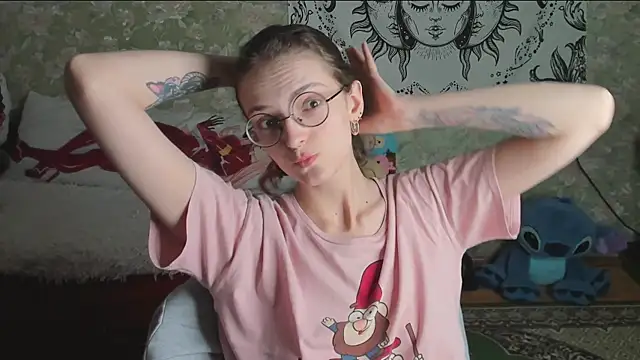 Snapshot of Cutie_Adelia chatting on 04/25/26, 04:15 Cutie Adelia online show from 04/25/26, 04:15