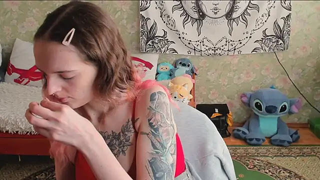 Snapshot of Cutie_Adelia chatting on 04/27/26, 12:03 Cutie Adelia online show from 04/27/26, 12:03