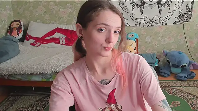 Snapshot of Cutie_Adelia chatting on 06/04/26, 11:05 Cutie Adelia online show from 06/04/26, 11:05