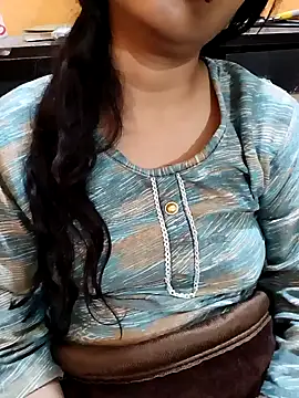 Diya 143 online show from 02/12/25, 02:32