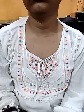 Diya 143 online show from 02/16/25, 07:15