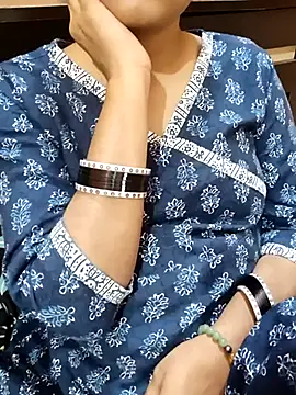 Diya 143 online show from 02/25/25, 11:41