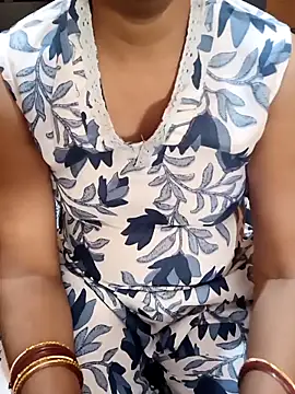 Snapshot of Diya_143 chatting on 10/01/25, 08:09 Diya 143 online show from 10/01/25, 08:09