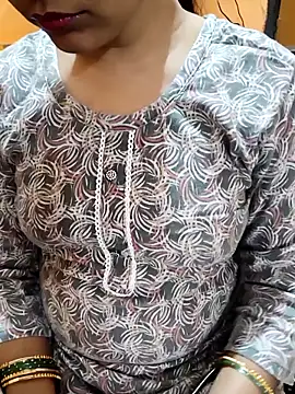 Snapshot of Diya_143 chatting on 12/05/25, 06:55 Diya 143 online show from 12/05/25, 06:55