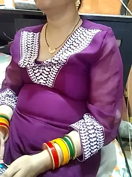 Diya 143 online show from 07/28/26, 03:21