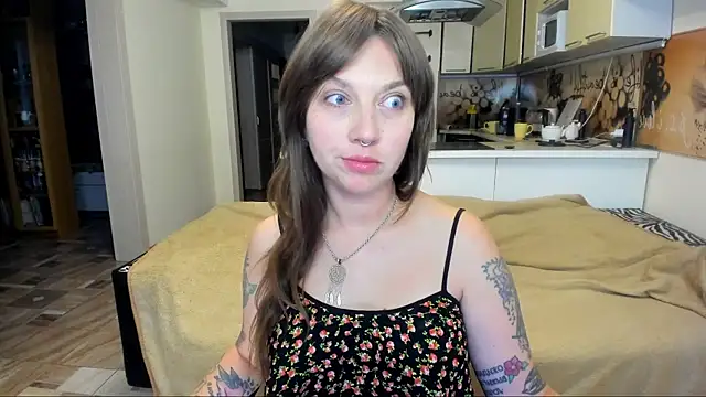 StacyTigerr online show from 10/05/25, 02:59