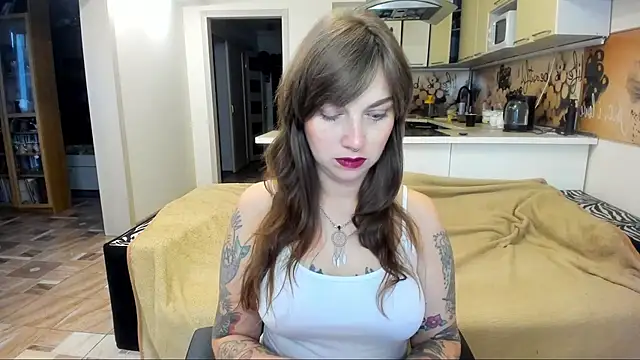 StacyTigerr online show from 10/11/25, 09:52