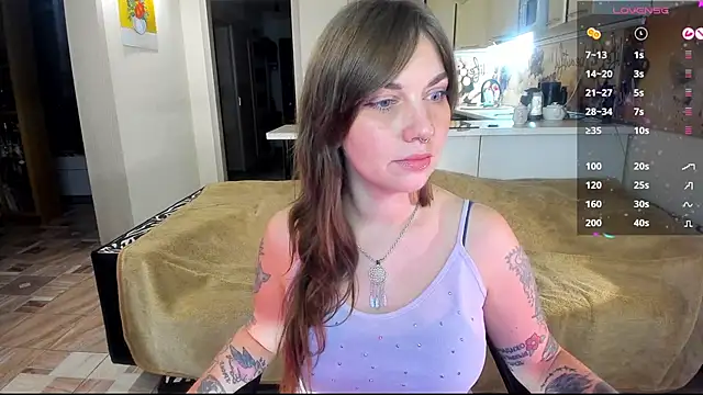 StacyTigerr online show from 11/26/25, 04:30