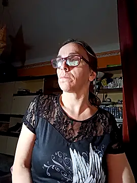 Dettybitch40 online show from 11/04/25, 05:01