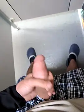 Snapshot of jungerbummser23 chatting on 10/14/25, 08:48 jungerbummser23 online show from 10/14/25, 08:48