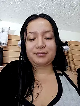 Snapshot of Arisha34 chatting on 01/06/25, 01:19 Arisha34 online show from 01/06/25, 01:19