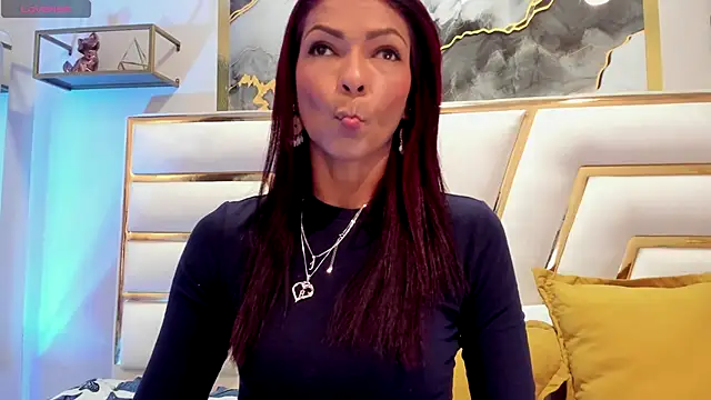 HannaPetit online show from 10/02/25, 07:43