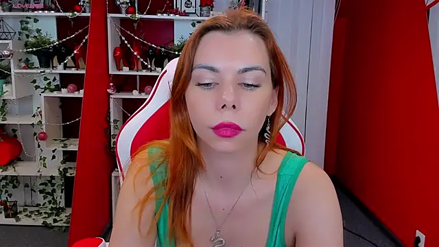 Snapshot of KateCloud chatting on 12/27/24, 11:10 KateCloud online show from 12/27/24, 11:10