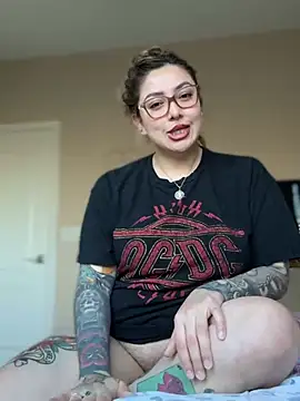 nativepumpkin95 online show from 12/10/24, 11:08