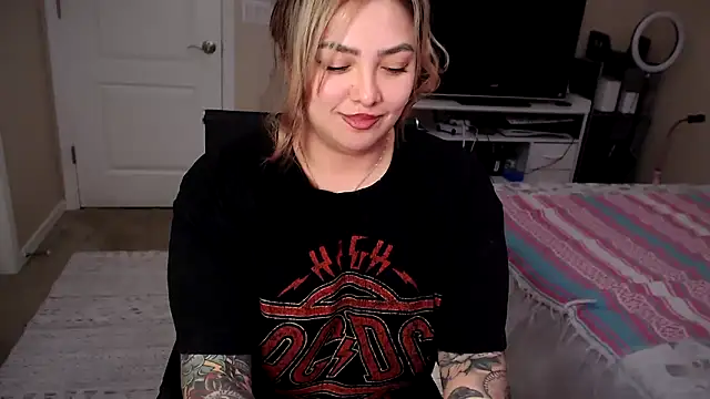 nativepumpkin95 online show from 12/11/24, 02:09