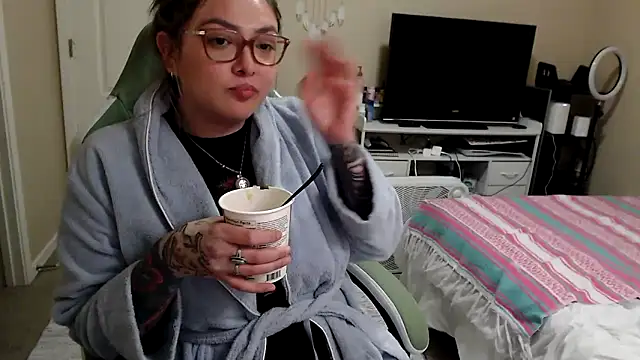 nativepumpkin95 online show from 12/17/24, 05:29