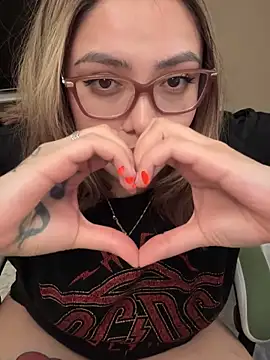 nativepumpkin95 online show from 12/31/24, 05:00