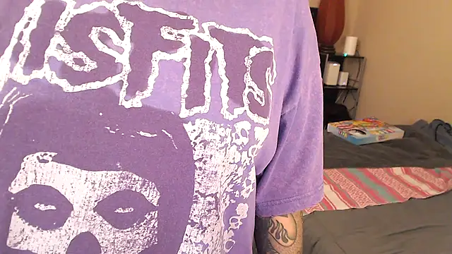 nativepumpkin95 online show from 01/04/25, 12:59